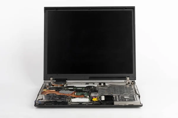 笔记本电脑 删除键盘 硬盘驱动器 Cd驱动器 可见的Cpu风扇 主板与Cpu和图形卡 — 图库照片