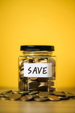 Para kavanozu paralar cam kaydetme