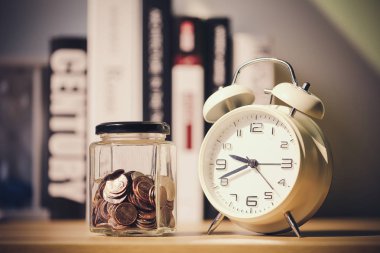 Zaman para kavramıdır.