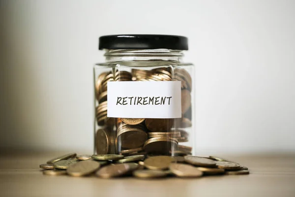Oszczędzać na emeryturę koncepcja — Zdjęcie stockowe