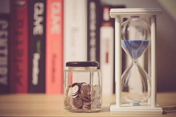 Ο χρόνος είναι χρήμα. — Φωτογραφία Αρχείου