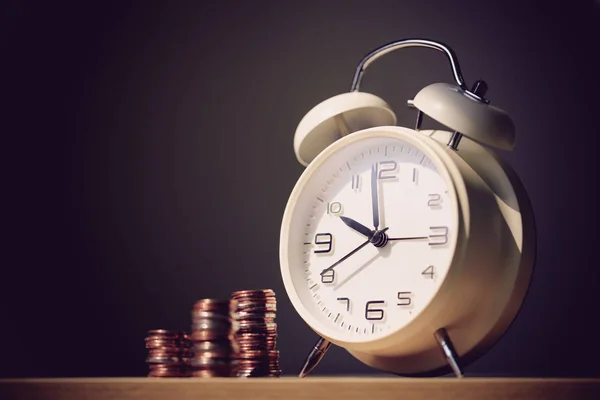 Il tempo è concetto di denaro — Foto Stock