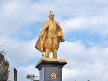 Oda Nobunaga Gifu istasyonunda heykeli