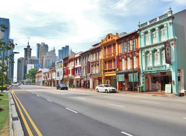 City street view of Upper Cross Street, in Singapore's Chinatown. — Stock Photo, Image