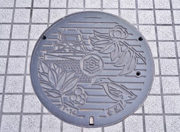 Tapa de boca de la ciudad de Kochi, Japón . — Foto de Stock