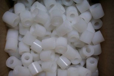 plastik tüp yığını 
