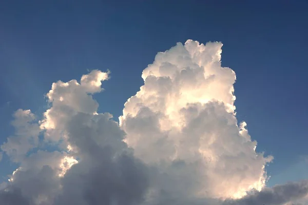 구름의 개요 — 스톡 사진