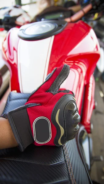 Guantes de carreras de motos Listo para montar —  Fotos de Stock