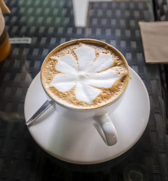 Kahve Latte sanat tablo ile
