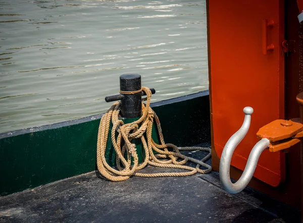 Mooring Ropes Hooks Boat — Stock Photo, Image