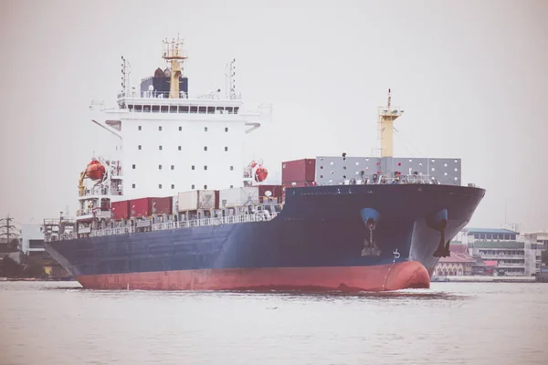 Nave Container Cargo Che Naviga Nel Fiume Stillwater — Foto Stock