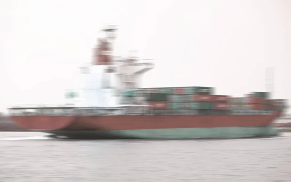 Navio Contêiner Comercial Rio Logístico Conceito Navegação Barco Carga Fundo — Fotografia de Stock