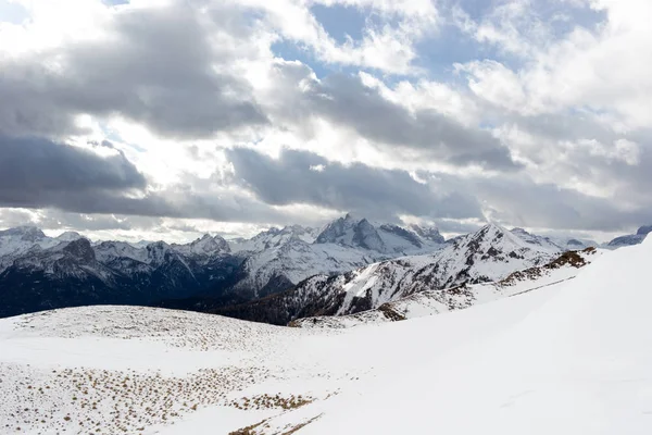 冬天风景在白云岩山 — 图库照片