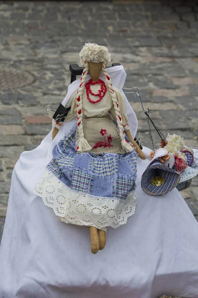 Ukrajinská národní folklórní panenka motanka jako suvenýr — Stock fotografie