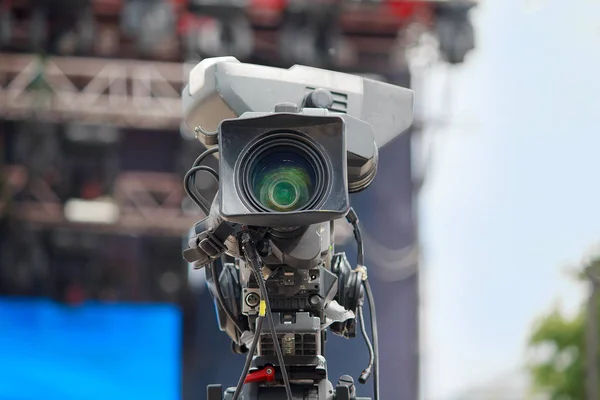 High-definition film camera op een filmset — Stockfoto