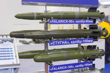 Kiev, Ukrayna - 14 Ekim 2016: güdümlü tanksavar füzeleri Ukraynalı üretim Sergisi 
