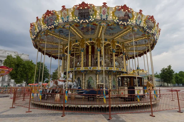 Beautiful carousel in the city square. Kiev, Ukraine — Stock Photo, Image