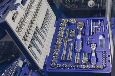 Evrensel mağaza sayaç araçlarda onarmak için araçlar kümesi. Sanayi