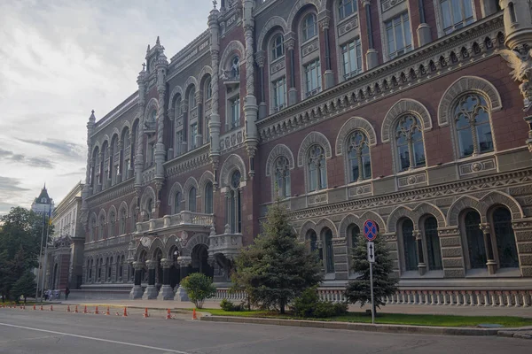 Fachada del edificio del Banco Nacional de Ucrania. Kiev — Foto de Stock