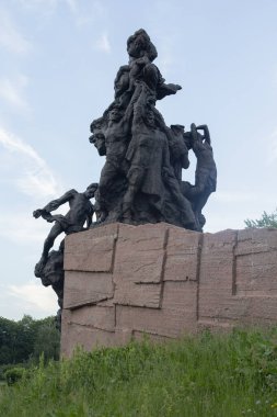 Kiev, Ukrayna - 24 Mayıs 2018: Anıt faşistler tarafından Babi Yar İkinci Dünya Savaşı sırasında toplu infaz siviller ve savaş esiri sitede