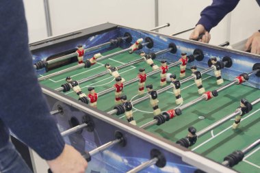 Masa futbolu kapanıyor. Oyunlar ve eğlenceler