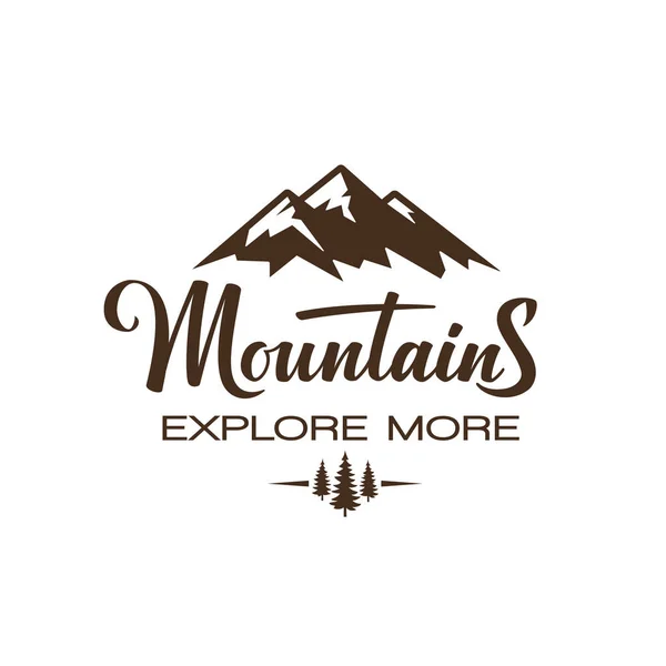 Montanhas, explore mais. Letras inspiradoras design tipográfico . — Vetor de Stock