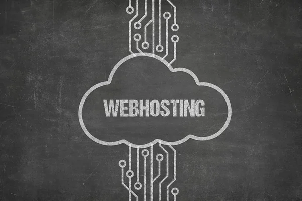 Webhosting texto em quadro negro com símbolo de nuvem — Fotografia de Stock
