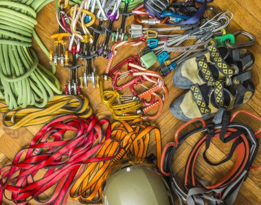 Donanım yol çok adım tırmanmaya.