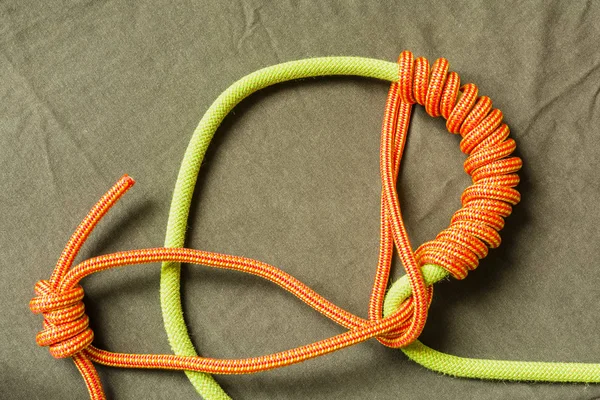 Klemheist düğüm (Fransızca Machard knot). — Stok fotoğraf