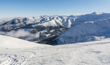 Dağlarda güzel kış.
