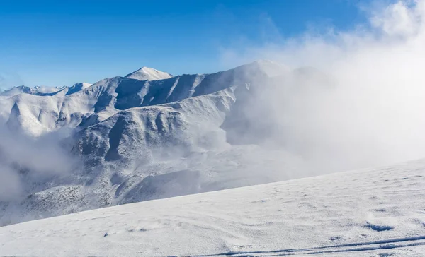 Winter mountain view. — Stock Photo, Image