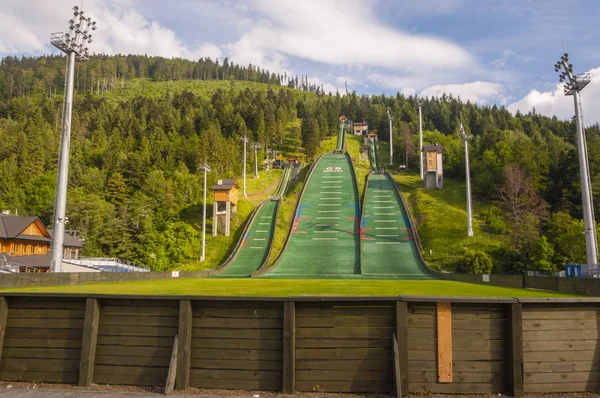 Komplex der Sprungschanzen in Szczyrk. — Stockfoto