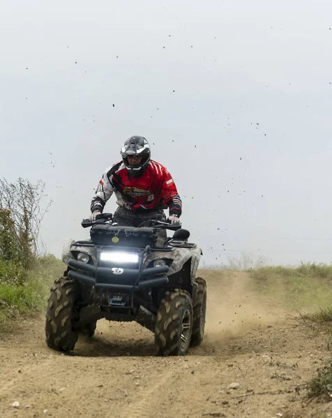 Quick quad driving training on the off-road. — Stock Photo, Image