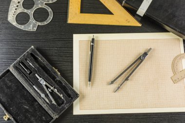 Grafik kağıdı - yararlı ekipman teknik çizim.