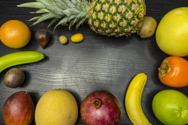 Olgun meyve çerçevesinden.