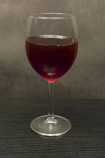 Um copo de vinho seco . — Fotografia de Stock