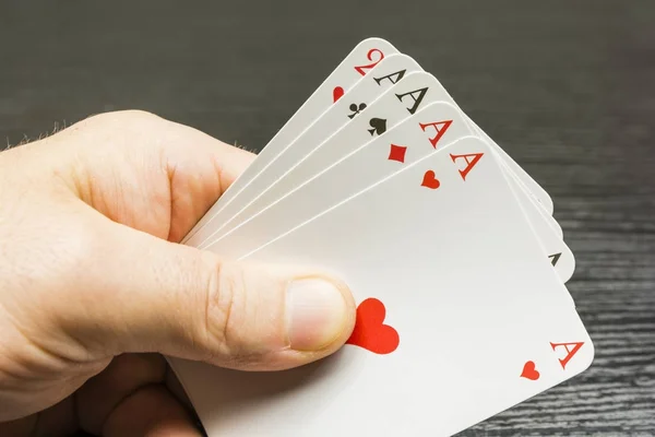 Ένα παιχνίδι του πόκερ. Τέσσερα από ένα είδος στο χέρι. — Φωτογραφία Αρχείου