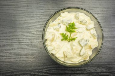 Tatar sosu çeşitli. Yukarıdan görüntülemek.