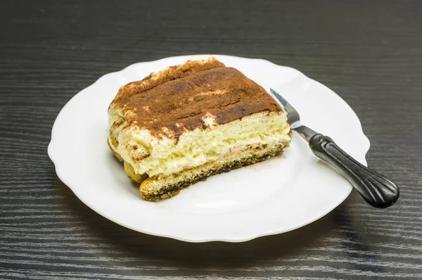 A csemege, az olasz konyha - Tiramisu desszert. — Stock Fotó