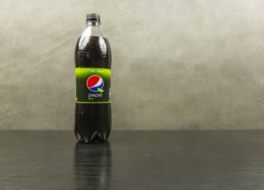Pepsi kireç - Pepsico tarafından yapılan şişesiyle.