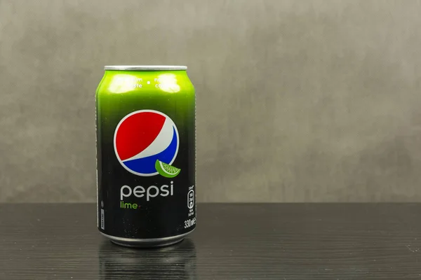 Pepsi-Dose mit Limettengeschmack. — Stockfoto