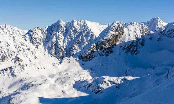 Berg Ett Vinterlandskap Naturliga Landskapet Tatrabergen Gasienicowa Valley Polen — Stockfoto