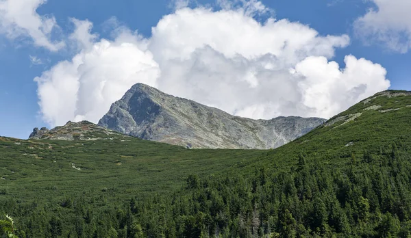 Hermoso Paisaje Día Soleado Las Montañas Vista Del Pico Krivan — Foto de Stock