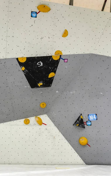 Zakopane Lengyelország 2019 Szeptember Bouldering Grip Szerkezetek Mászófal Rendezett Útvonalválasztó — Stock Fotó