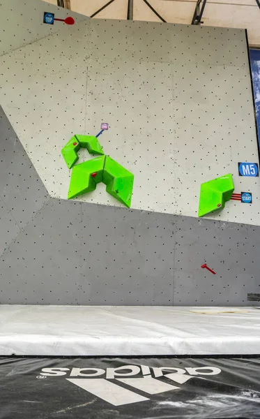 Zakopane Polônia Setembro 2019 Bouldering Apertos Estruturas Uma Parede Escalada — Fotografia de Stock