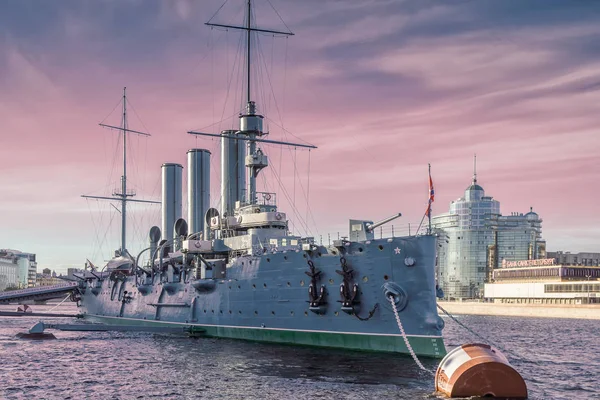 Rus kruvazör Aurora - kruvazör, St. Petersburg Rus korumalı