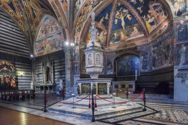 Siena vaftizhane, İtalya'nın iç