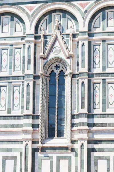 Part of the facade of the Cathedral Santa Maria del Fiore Florence — Stock Photo, Image