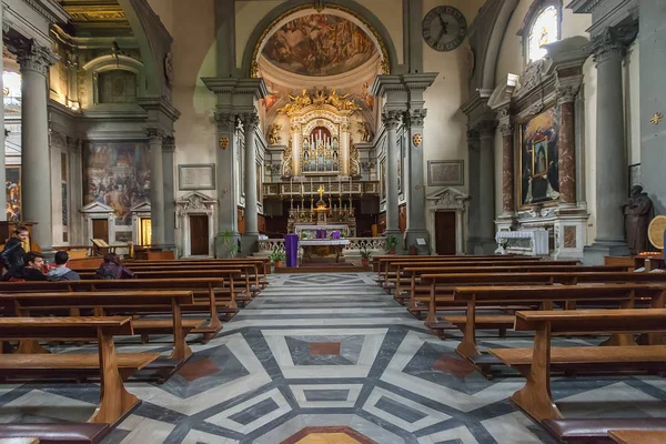 Interior de la iglesia Fachada de San Marco en Florencia, Italia — Foto de Stock