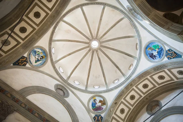 Strop kaple Pazzi od Filippo Brunelleschi (bazilika Santa — Stock fotografie
